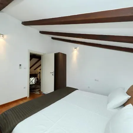 Villa Holiday Mirta *